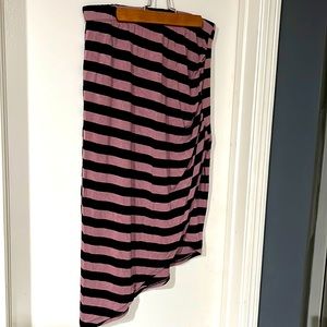 Bobeau asymmetrical pencil skirt - M - plum & black stripes